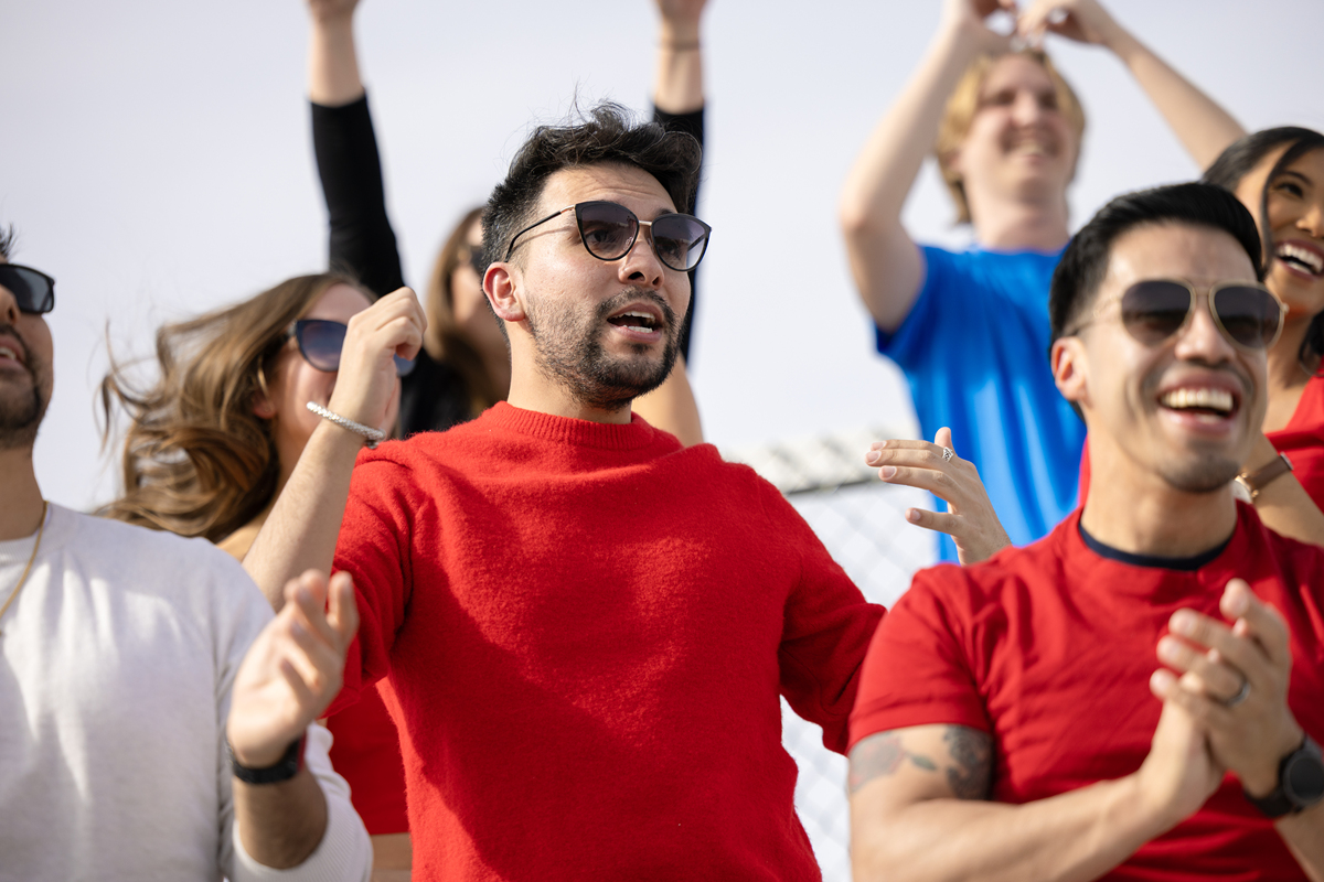 亚博入口 -清晨中超传出新动向，马德里竞技状态回暖，管理层表态：更衣室稳定，控场能力受关注(西甲马德里竞技最新消息)