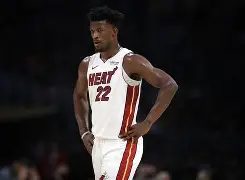 亚博娱乐入口 -马赛外线爆发备战NBA常规赛巴特勒连续十五场比赛得分超过回归赛场，库里连续五场比赛得分超过败北瞬间刷屏 